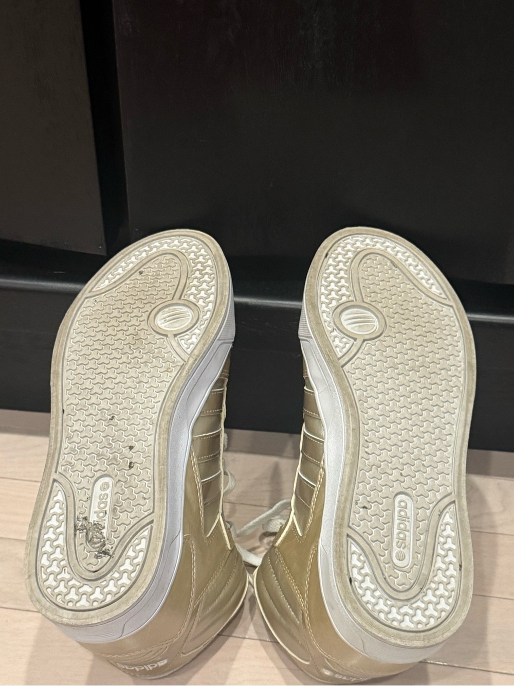 Vintage Y2K Adidas Gold Metallic High Top Sneakers ✨ - Picture 5 of 6